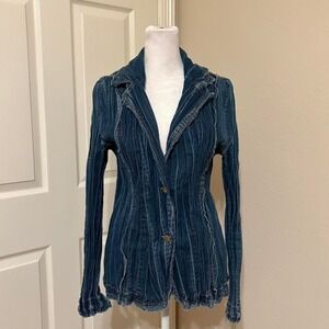 Great Cavalier size m crinkle pleated denim raw hem jacket